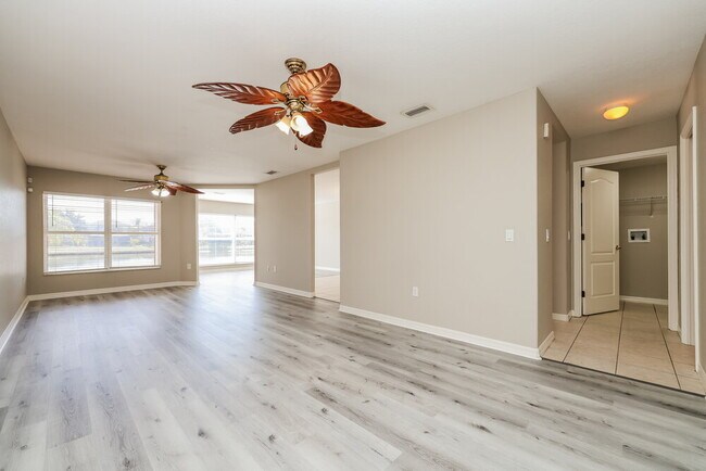 Foto del edificio - 7032 Chatum Light Run