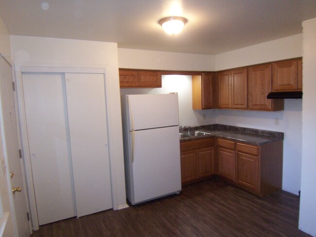 Kitchen - 8800 W Howard Ave