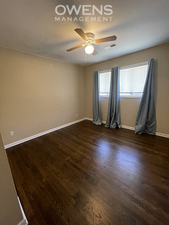 Building Photo - Charming 2 bedroom duplex for rent in down...