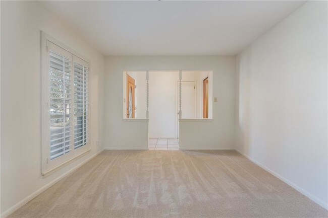 Building Photo - 3210 Gentry Dr