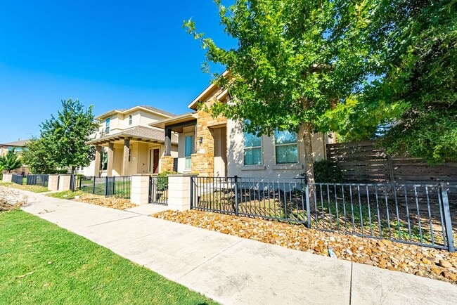 Building Photo - Beautiful 3 bedroom, 2 bathroom home in Pa...