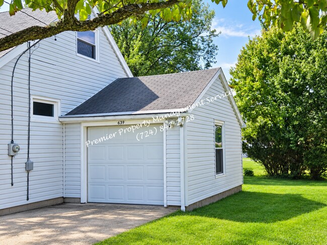 Foto del edificio - 639 Cohasset Dr