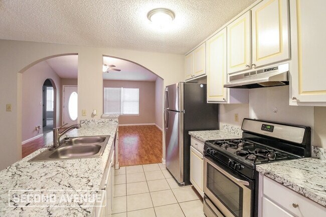 Building Photo - 701 Addy Cove