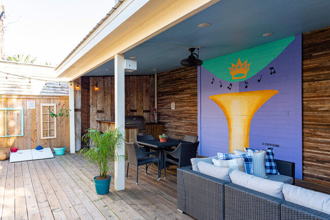 Building Photo - 4848 Tchoupitoulas St