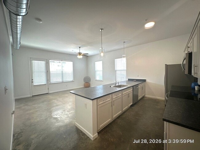 Building Photo - 78 N Rembert St