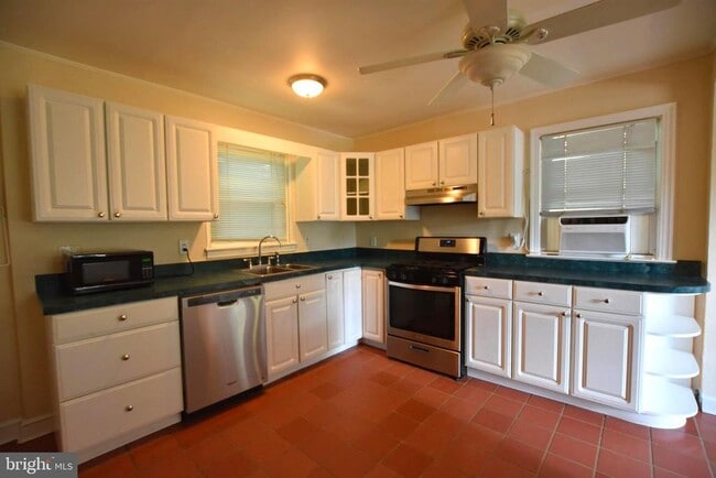 Foto del edificio - 10626 S Dunmoor Dr
