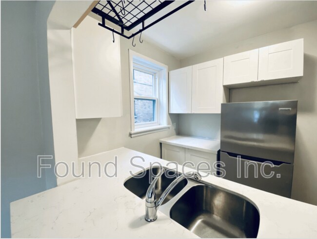 Photo du bâtiment - 85 East Avenue S