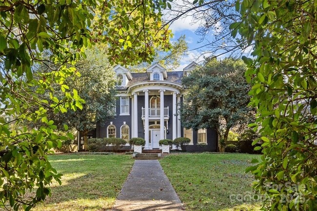 Photo - Myers Park - T.R. Lawing Realty, Inc House