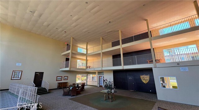 Foto del edificio - 400 N Acacia Ave