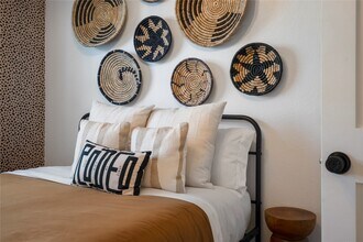 Building Photo - 9619 Chatfield St