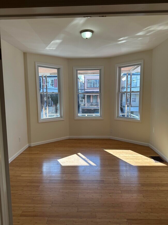 Foto del edificio - 125 W 28th St