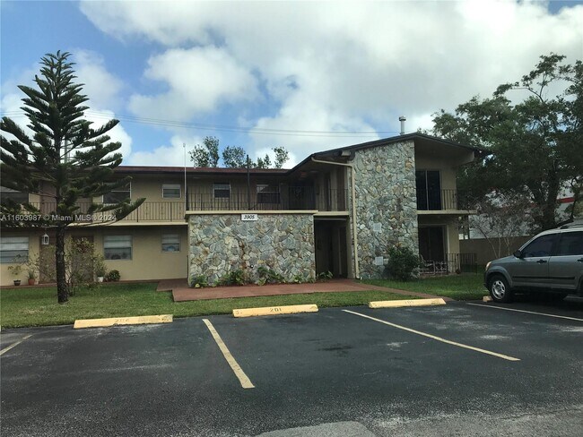 Foto del edificio - 3905 SW 78th Ct