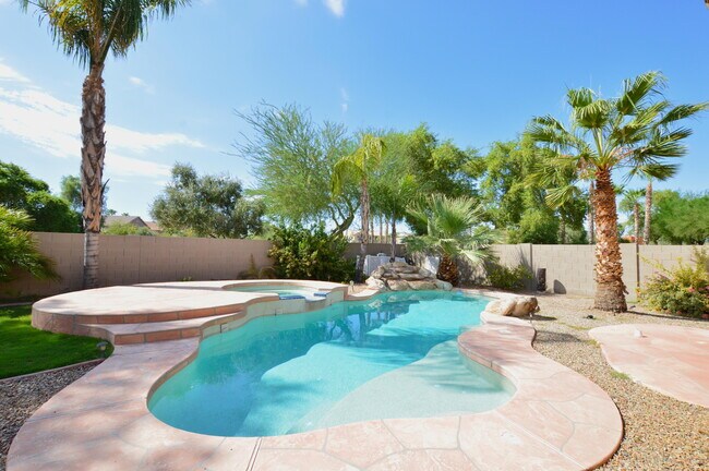 Foto del edificio - 4494 S Cobblestone St
