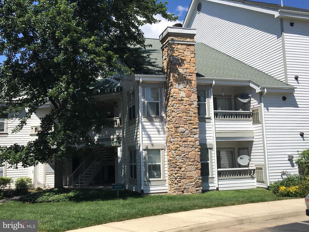 Foto principal - 4401 Fair Stone Dr