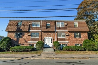 Building Photo - 504 River Rd