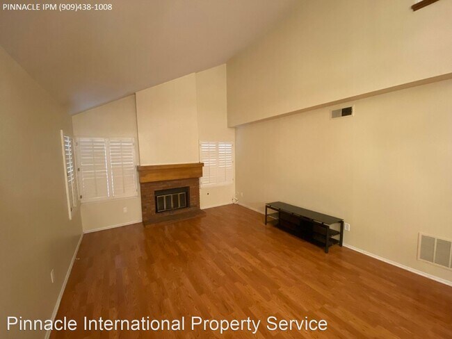 Building Photo - 3 br, 2.5 bath House - 7 Silverwood Lane