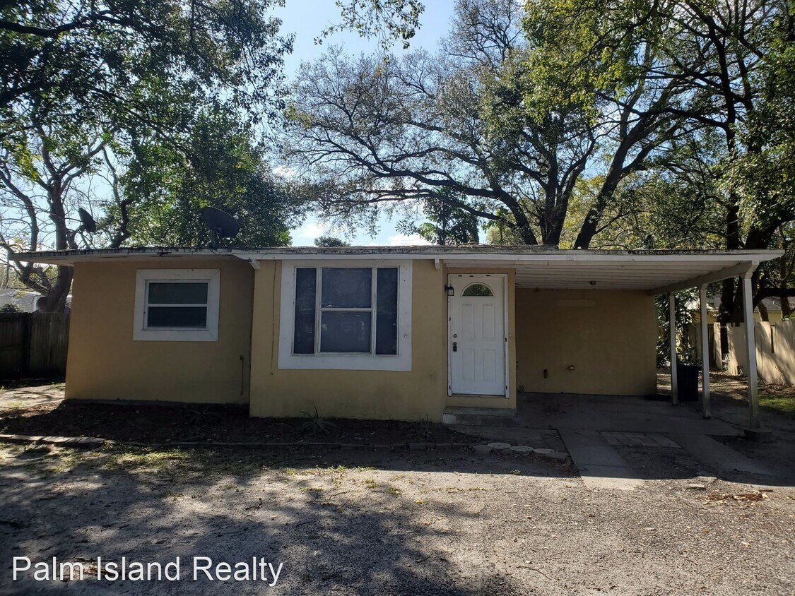 3 br, 1 bath House 1007 Valencia Rd House for Rent in