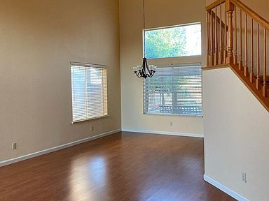 Building Photo - 9069 Old Creek Dr