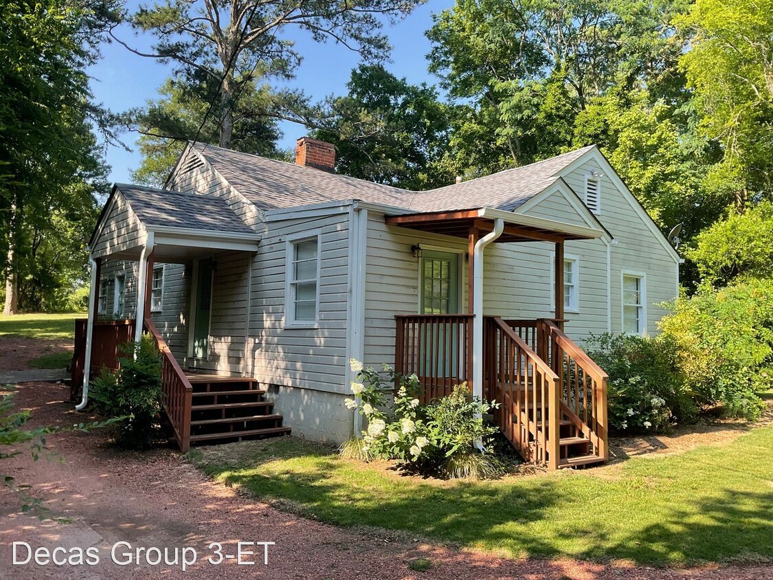 Primary Photo - 3 br, 2 bath House - 2112 Lester Ln