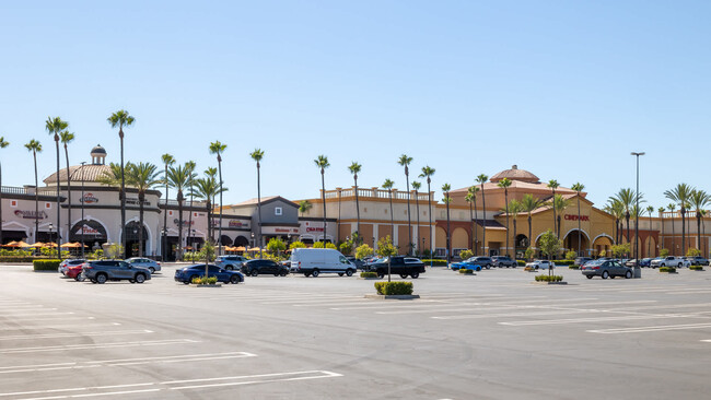 Access All Your Essentials at Foothill Ranch Towne Center - Sonterra at Foothill Ranch