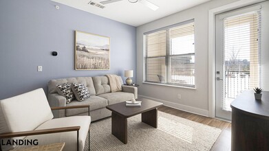 Building Photo - 701 Rahling Rd