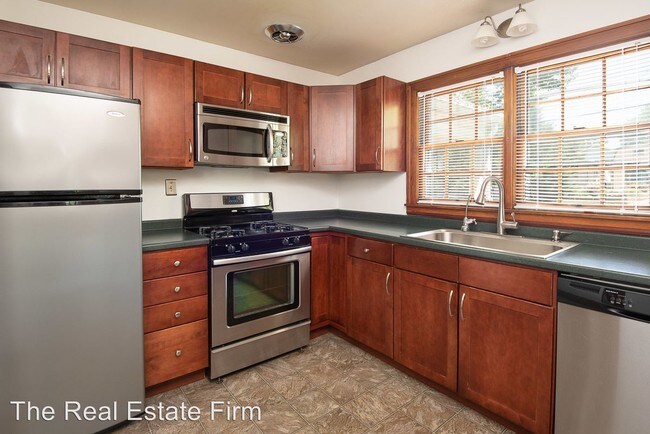 Building Photo - 2 br, 1 bath House - 2538 Washington Pike