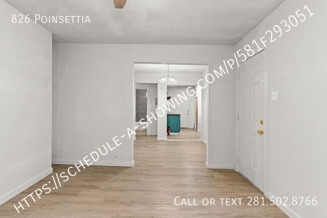 Foto del edificio - 826 Poinsettia-