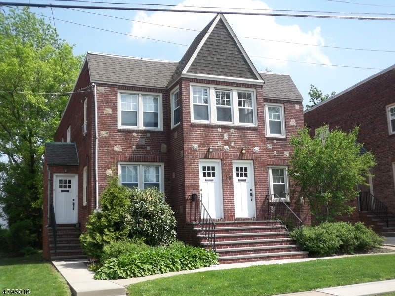 Primary Photo - 46 Center St