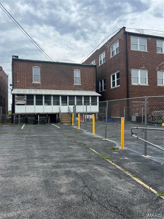 Building Photo - 3467 S Grand Blvd