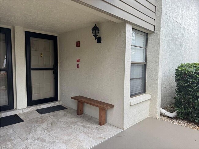 Foto del edificio - 5665 Trailwinds Dr