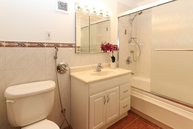 Foto del edificio - 53 Paul St