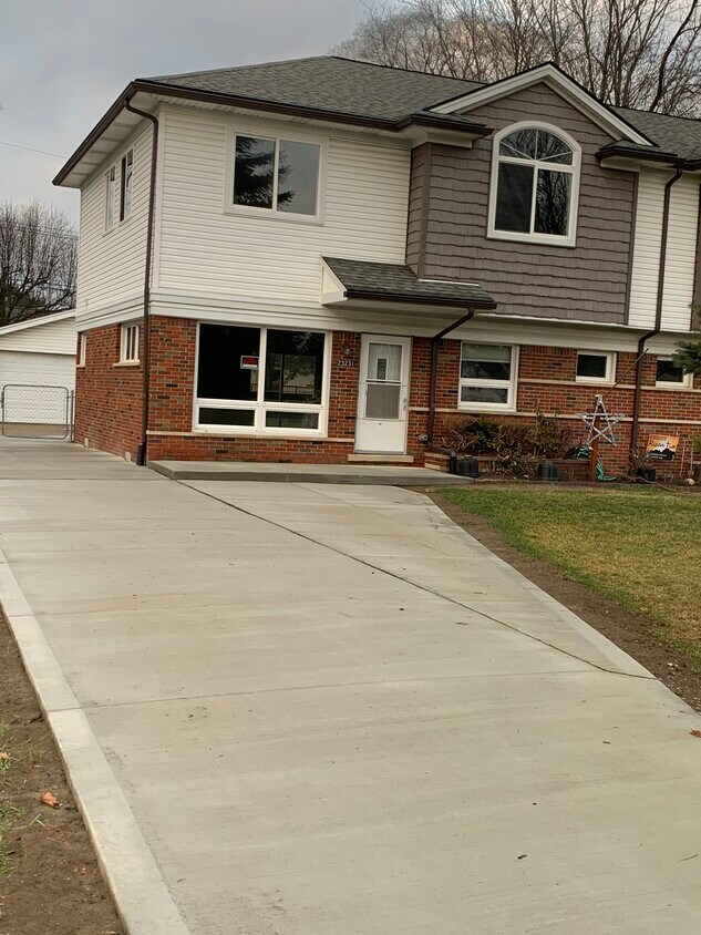 23231 Lynnhurst St, MI 48042 Townhome Rentals in MI