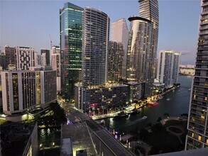 Building Photo - 500 Brickell Ave