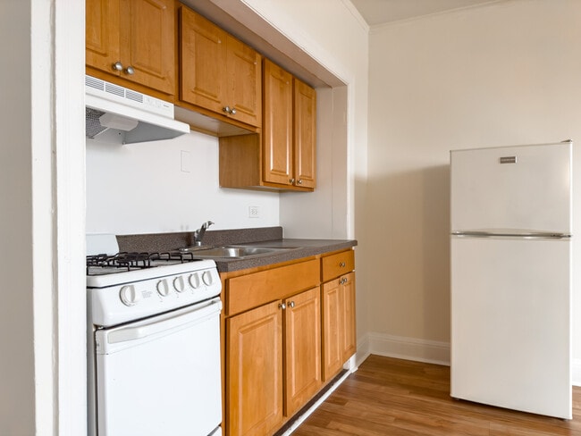 Foto del edificio - 3335 W Diversey Ave