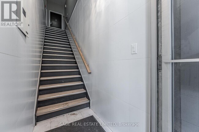 Photo du bâtiment - 73 King St