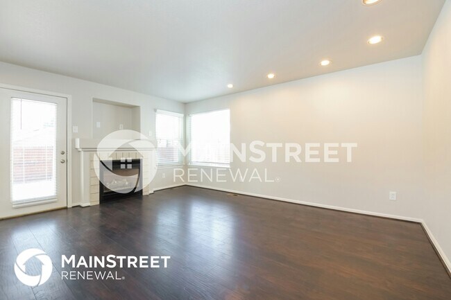 Foto del edificio - 4942 Fontana Ct