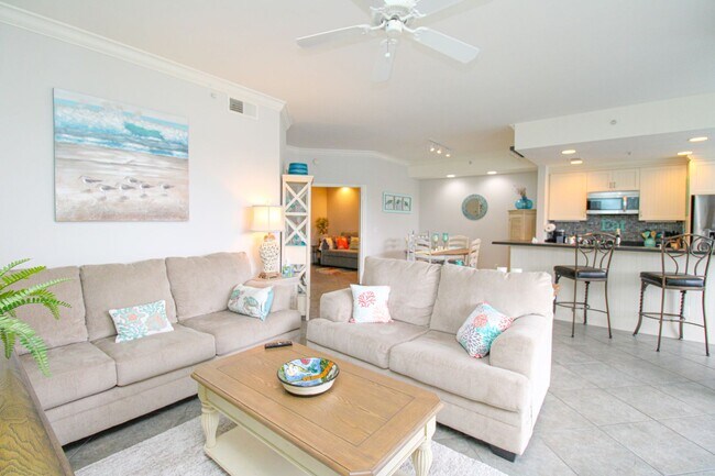 Foto del edificio - **SEASONAL FURNISHED RENTAL**TRANSFERABLE ...