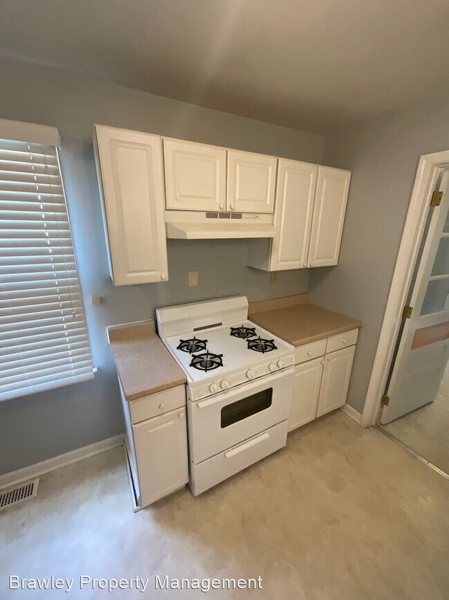 Foto del edificio - 3 br, 2 bath House - 1124 W. 6th St