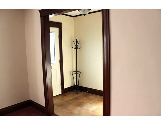 Foto del edificio - 47-49 Bradbury Ave