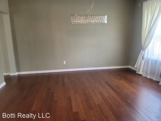 Foto del edificio - 4 br, 2.5 bath House - 12430 Kings Point Dr