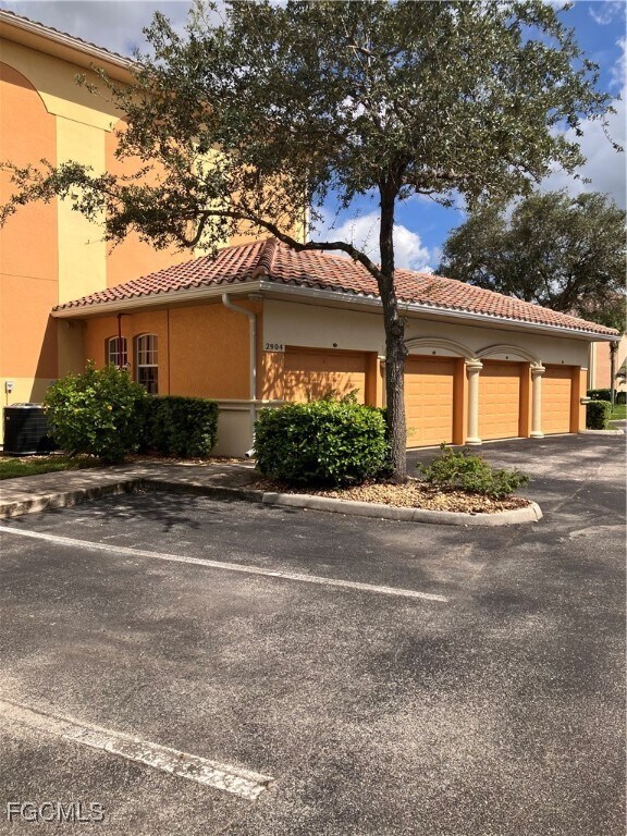 Building Photo - 2904 Tuscan Dr