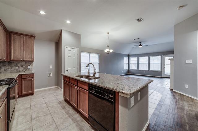 Building Photo - 126 Valley View Dr