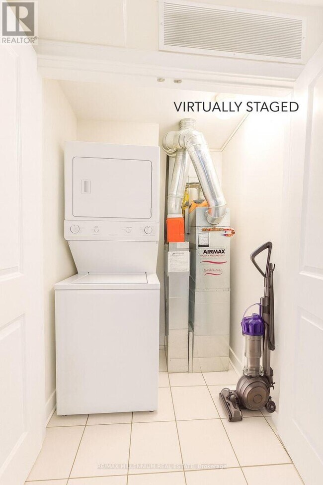 Photo du bâtiment - 60 Parrotta Dr