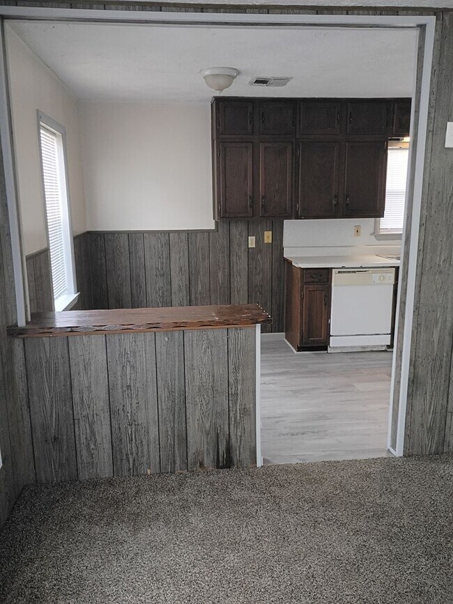 Foto del edificio - 2 Bed, 1 Bath Home