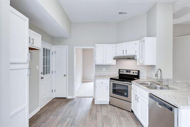 Foto del edificio - 5740 Ebley Lane, Charlotte, NC, 28227