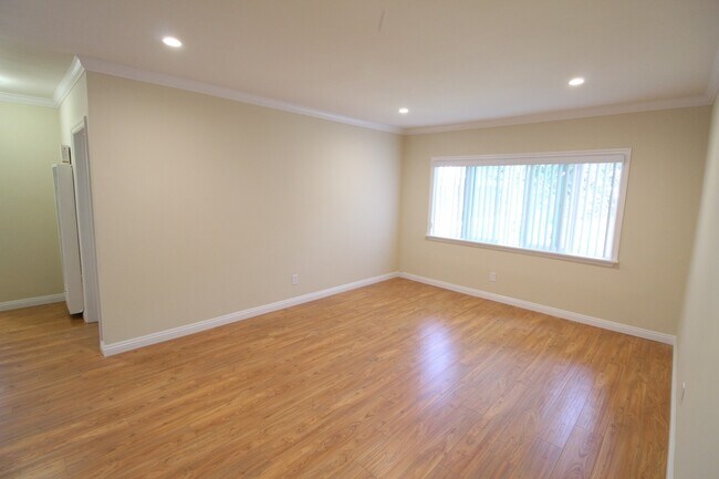Foto del interior - Edgewood Village