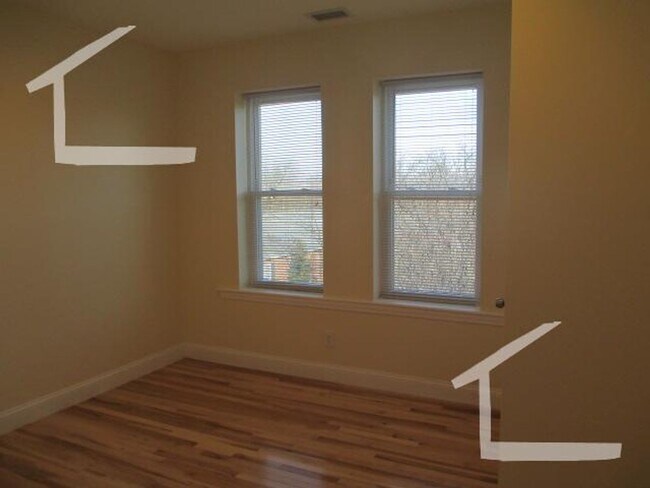 Foto del edificio - 5 bed in Brookline