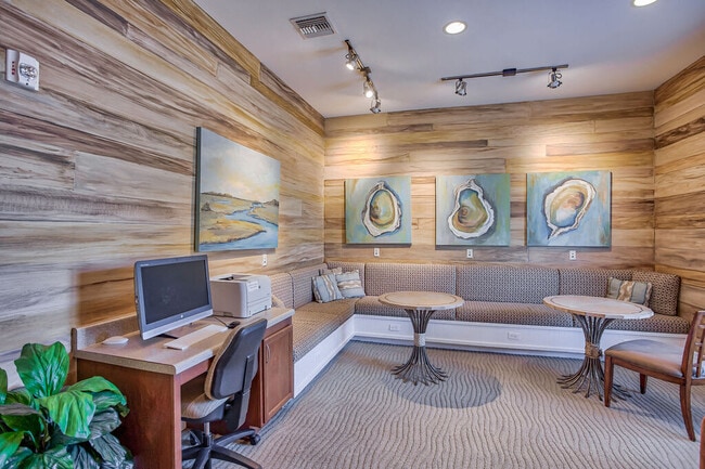 Foto del edificio - Spring Creek Apartments