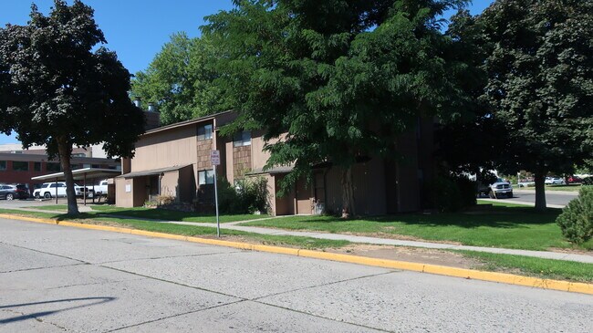 Building Photo - 312 King St