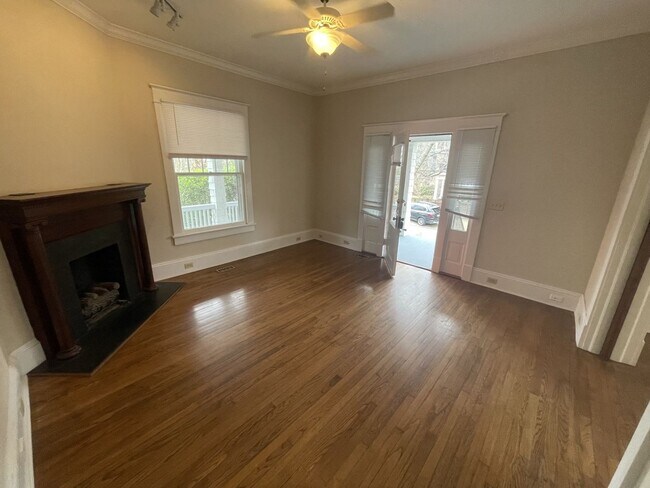 Foto del edificio - 4 Bedroom 3 bathroom House